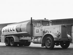 Peterbilt 351 1954 года